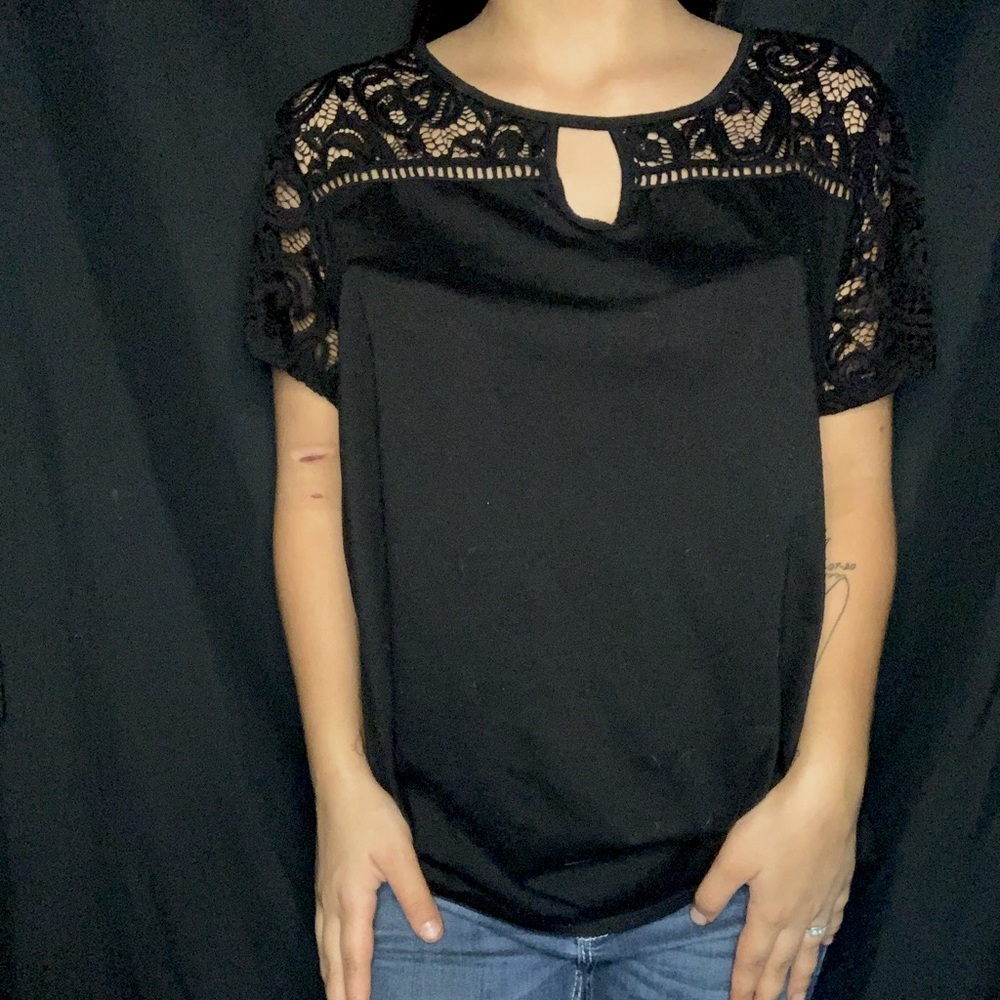 Lace Shoulder Black Tshirt
